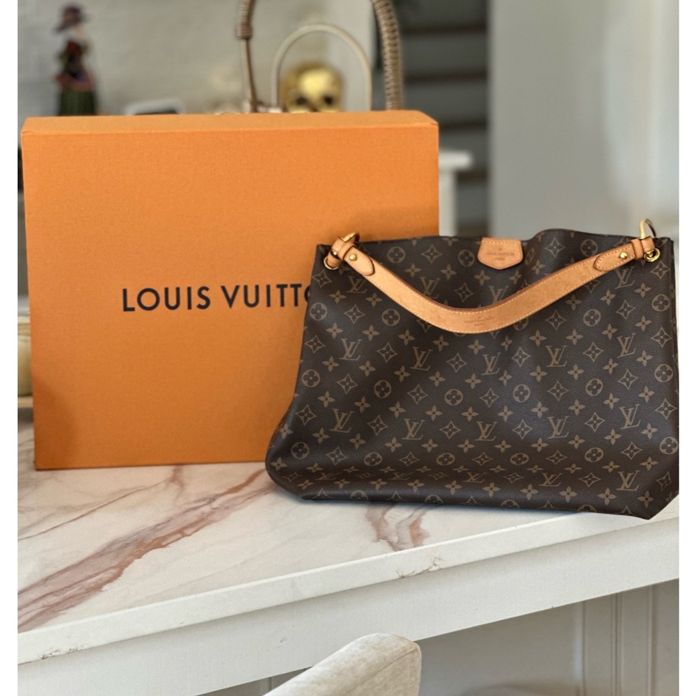 Authentic Louis Vuitton Graceful MM with pink lining 🌸👜💕